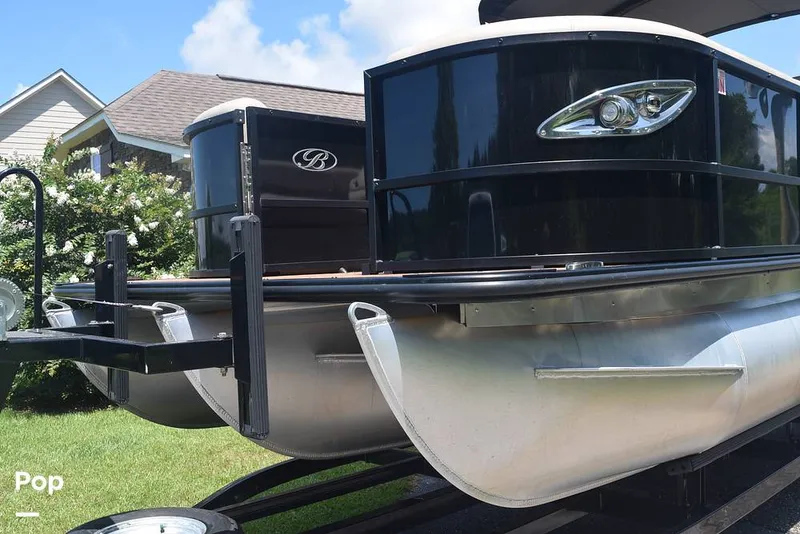 Slide: The Image of Bentley Pontoons 253 Elite Swingback DC FT 2022 - 14412739