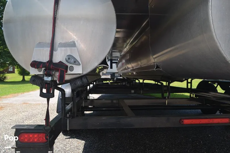 Slide: The Image of Bentley Pontoons 253 Elite Swingback DC FT 2022 - 14412714