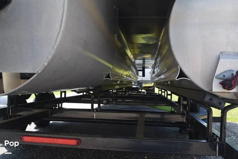 Slide: The Image of Bentley Pontoons 253 Elite Swingback DC FT 2022 - 14412715