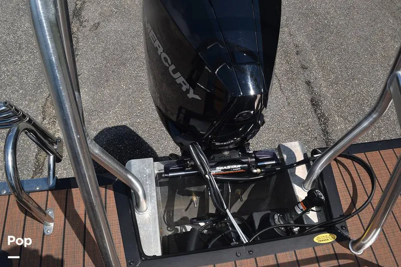 Slide: The Image of Bentley Pontoons 253 Elite Swingback DC FT 2022 - 14412747