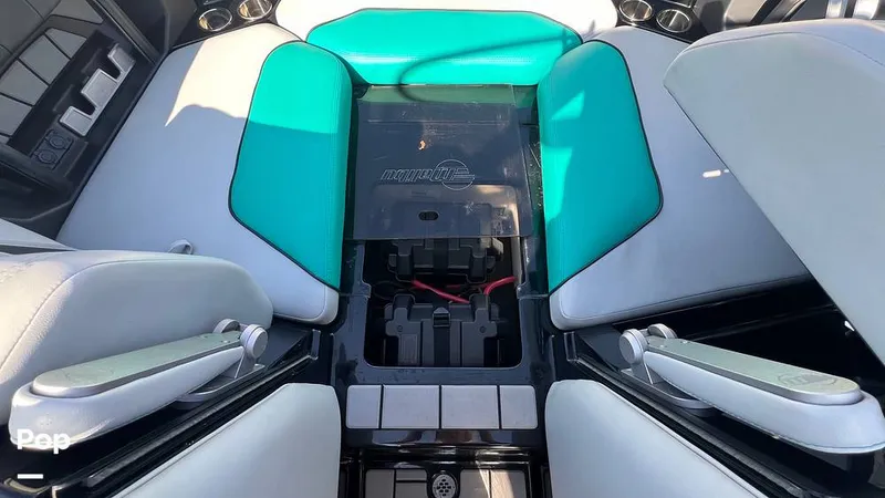 Slide: The Image of Malibu Wakesetter 23 MXZ 2021 - 14709050