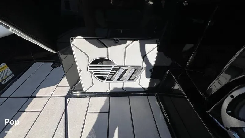 Slide: The Image of Malibu Wakesetter 23 MXZ 2021 - 14709061