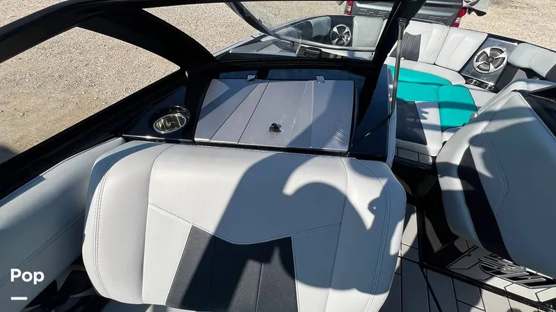 Slide: The Image of Malibu Wakesetter 23 MXZ 2021 - 14709072