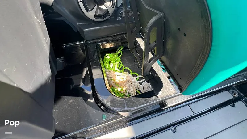 Slide: The Image of Malibu Wakesetter 23 MXZ 2021 - 14709182