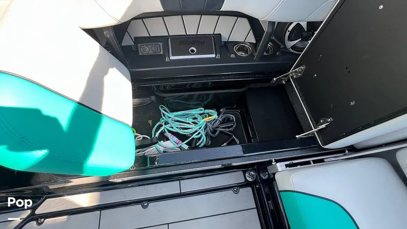 Slide: The Image of Malibu Wakesetter 23 MXZ 2021 - 14709183