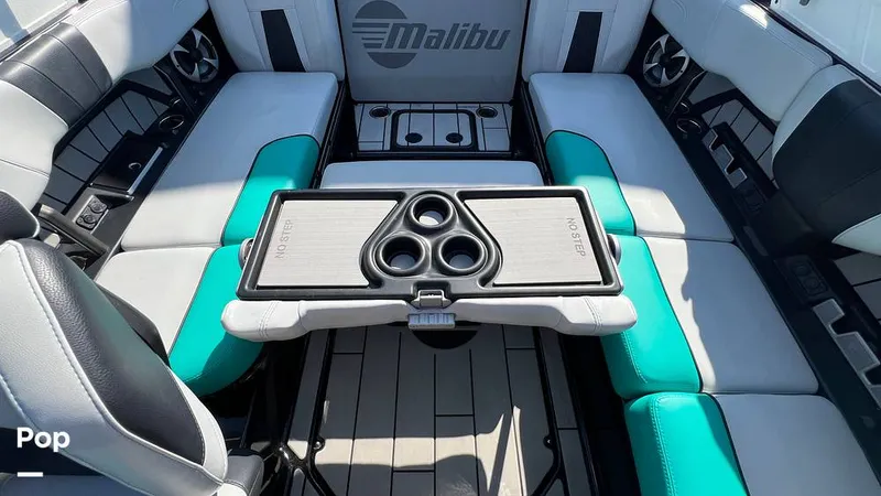Slide: The Image of Malibu Wakesetter 23 MXZ 2021 - 14709192