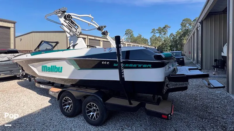Slide: The Image of Malibu Wakesetter 23 MXZ 2021 - 14709218