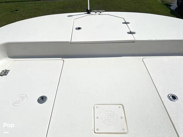 Slide: The Image of Lots Of Storage Space - 14386070