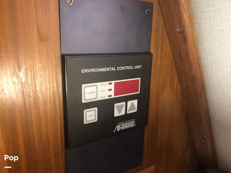 Slide: The Image of Sea Ray 410 Aft Cabin 1987 - 14511295