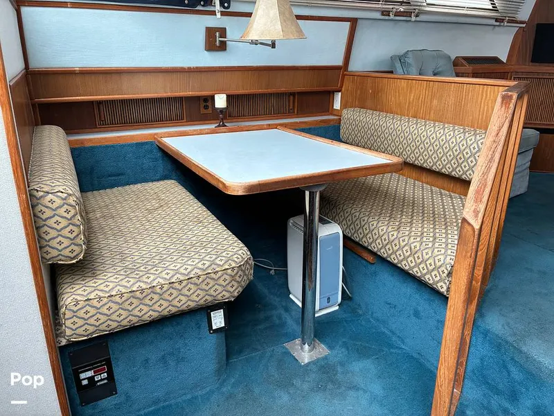 Slide: The Image of Sea Ray 410 Aft Cabin 1987 - 15821738