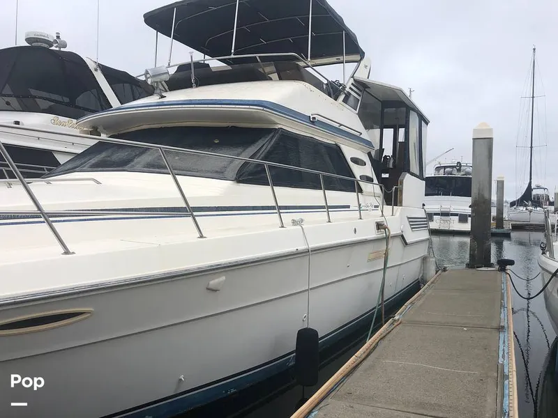 Slide: The Image of Sea Ray 410 Aft Cabin 1987 - 14511184