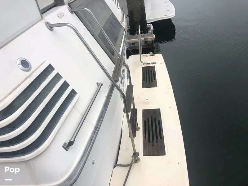 Slide: The Image of Sea Ray 410 Aft Cabin 1987 - 14511188