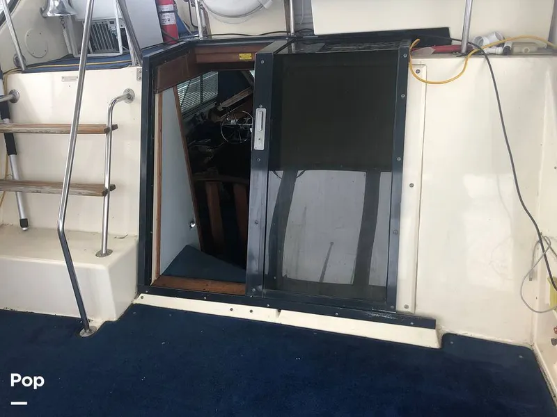 Slide: The Image of Sea Ray 410 Aft Cabin 1987 - 14511233