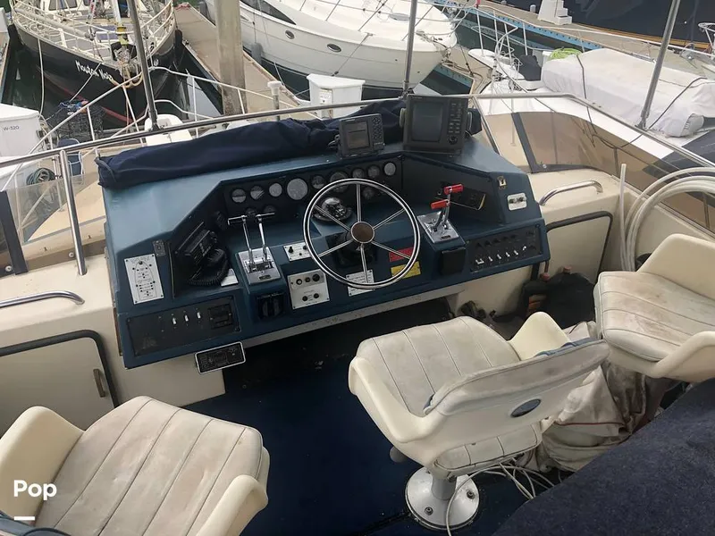 Slide: The Image of Sea Ray 410 Aft Cabin 1987 - 14511238