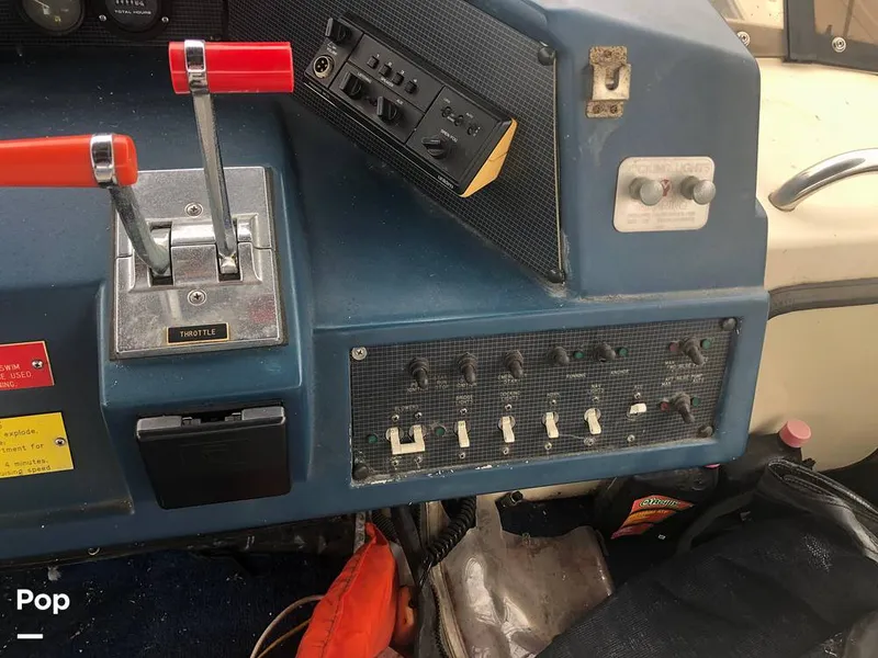Slide: The Image of Sea Ray 410 Aft Cabin 1987 - 14511241