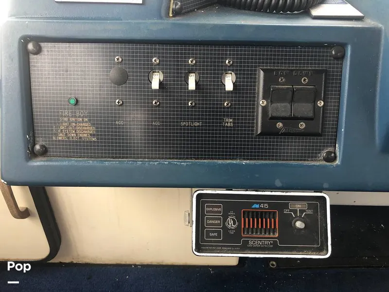 Slide: The Image of Sea Ray 410 Aft Cabin 1987 - 14511244