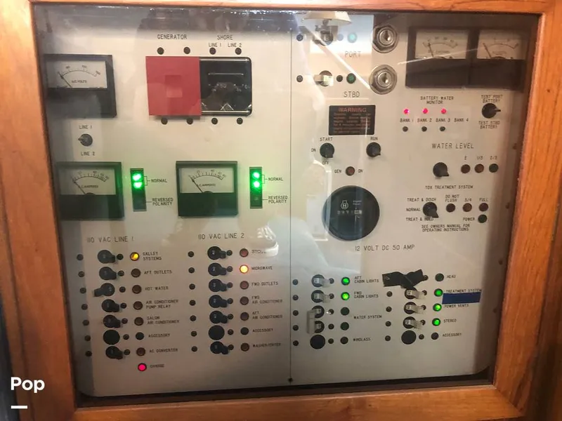 Slide: The Image of Sea Ray 410 Aft Cabin 1987 - 14511257