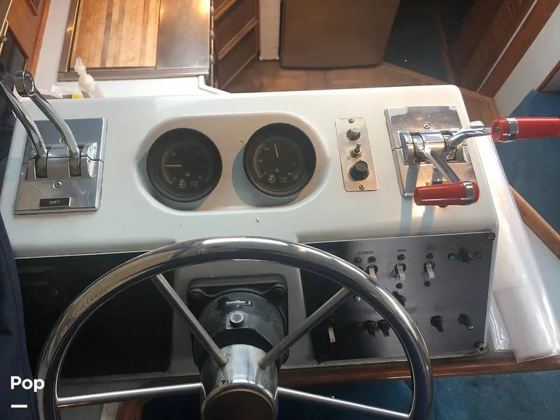 Slide: The Image of Sea Ray 410 Aft Cabin 1987 - 14511262