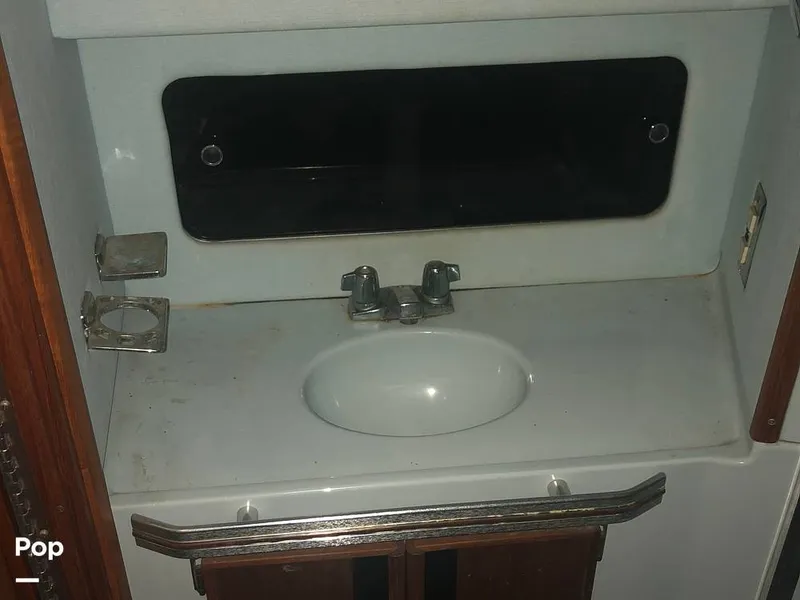Slide: The Image of Sea Ray 410 Aft Cabin 1987 - 14511278