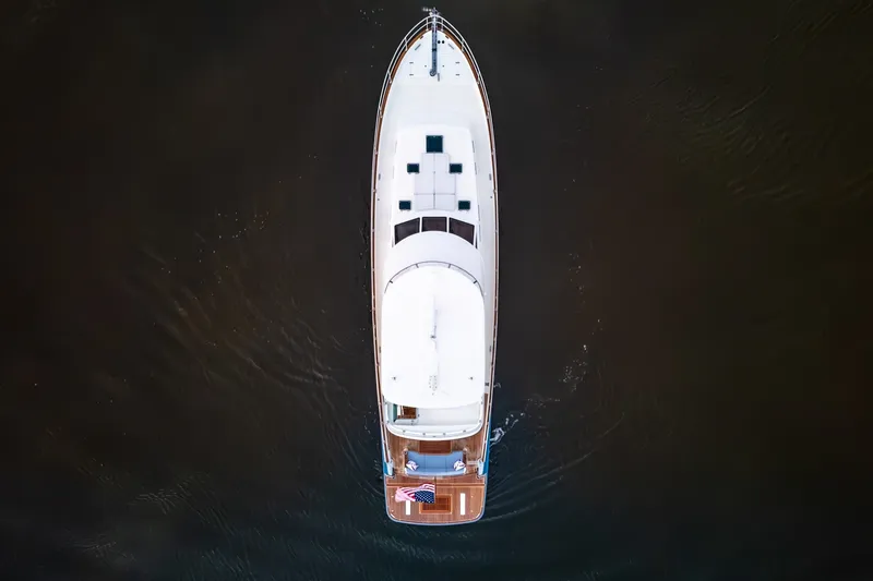Slide: The Image of Hunt 56 Flybridge 2027 - 18