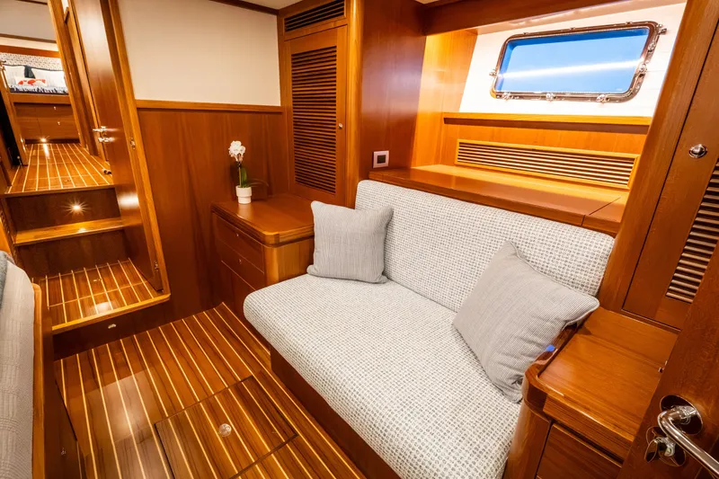 Slide: The Image of Hunt 56 Flybridge 2027 - 57
