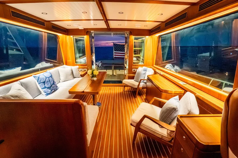 Slide: The Image of Hunt 56 Flybridge 2027 - 32