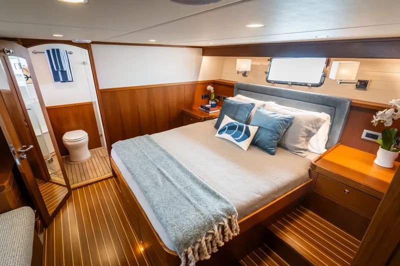 Slide: The Image of Hunt 56 Flybridge 2027 - 52