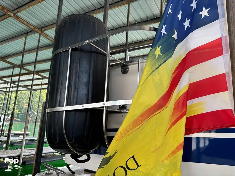 Slide: The Image of Bluewater 510 Coastal Cruiser 1985 - 14528843