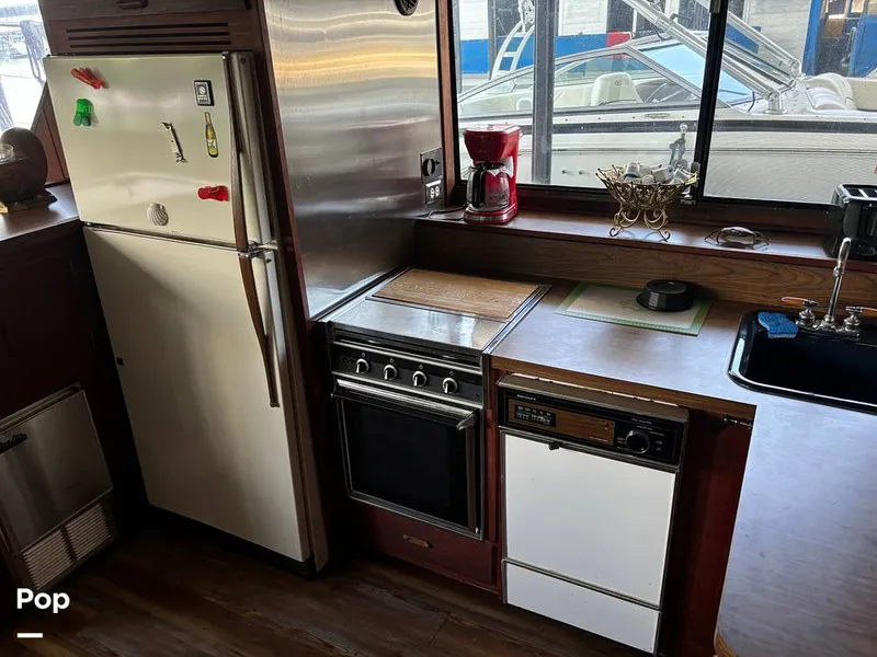 Slide: The Image of Bluewater 510 Coastal Cruiser 1985 - 14528768