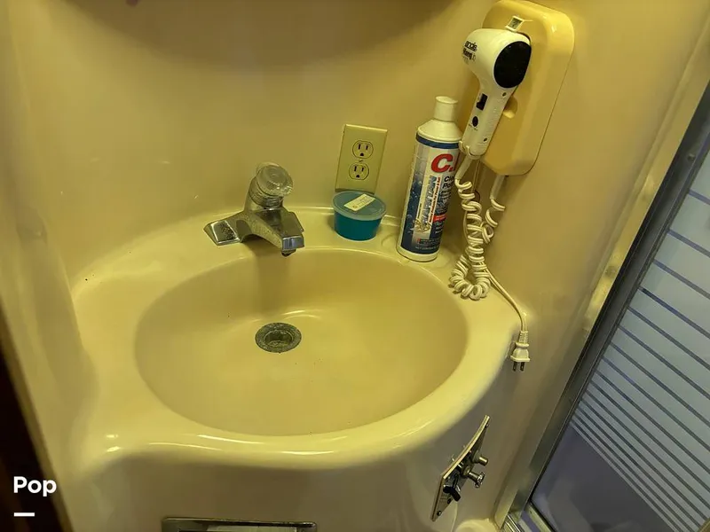 Slide: The Image of Bluewater 510 Coastal Cruiser 1985 - 14528792