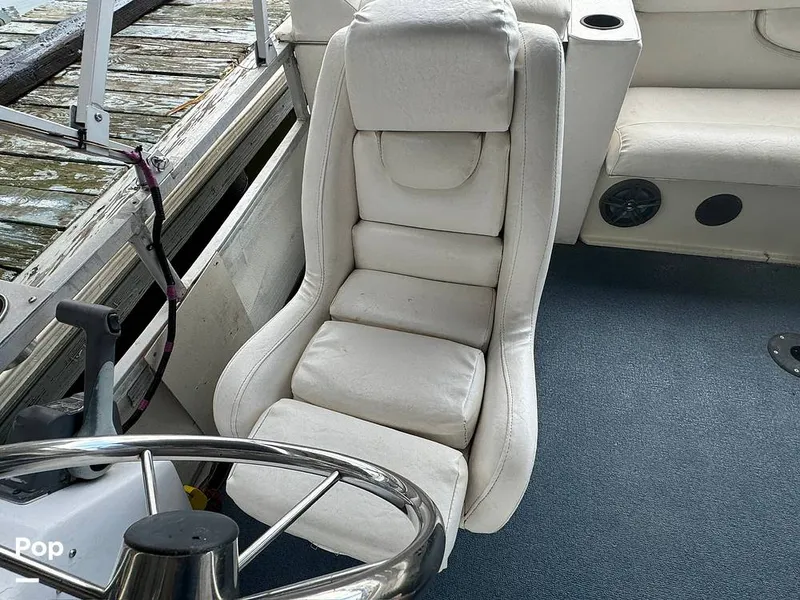 Slide: The Image of Captain's Chair - 14421958
