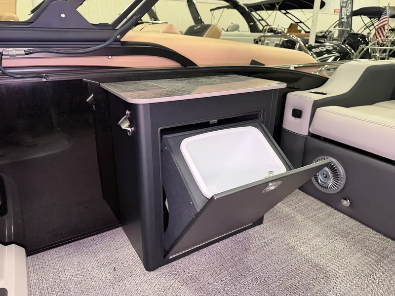 Slide: The Image of Barletta Cabrio 24 UE 2026 - 33