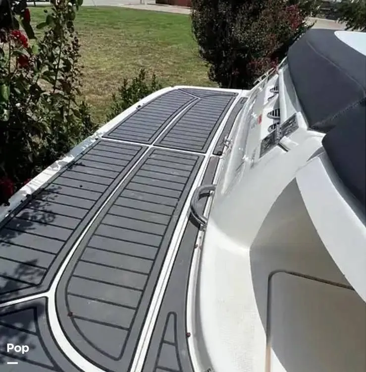 Slide: The Image of Bayliner VR5 2020 - 15046319