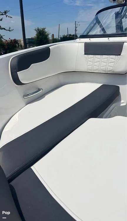Slide: The Image of Bayliner VR5 2020 - 15017998