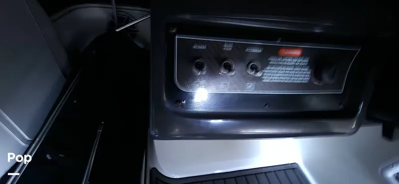 Slide: The Image of Bayliner VR5 2020 - 15020605