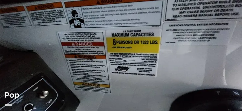 Slide: The Image of Bayliner VR5 2020 - 15020606