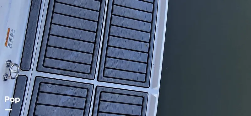 Slide: The Image of Bayliner VR5 2020 - 15020618