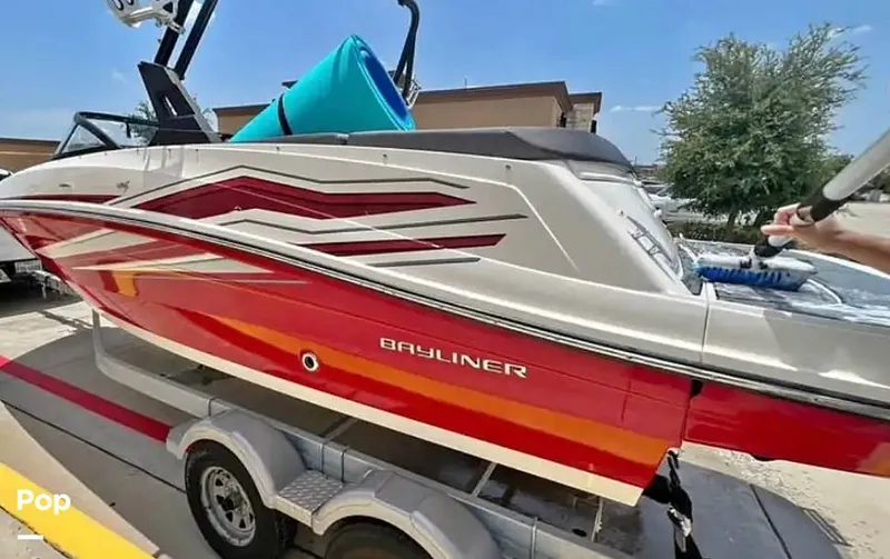 Slide: The Image of Bayliner VR5 2020 - 15046318