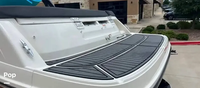 Slide: The Image of Bayliner VR5 2020 - 15046327