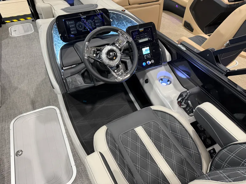 Slide: The Image of Barletta Lusso 25 U 2026 - 13