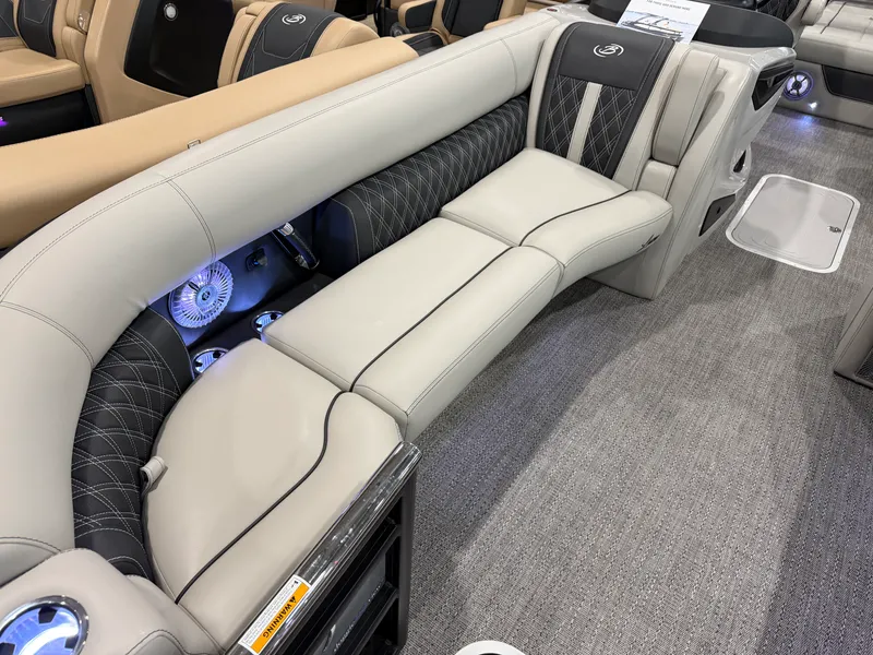 Slide: The Image of Barletta Lusso 25 U 2026 - 6