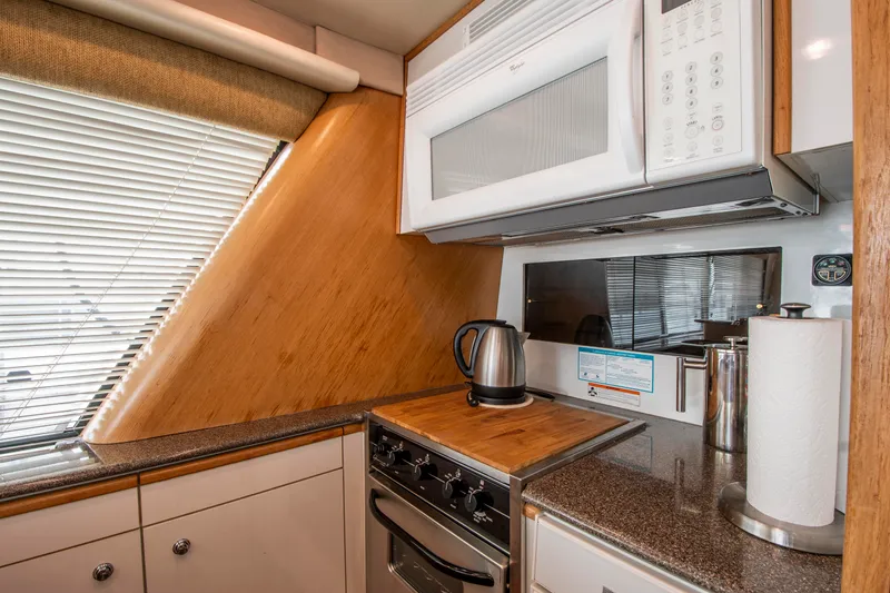 Slide: The Image of Bayliner MOTORYACHT 1999 - 21