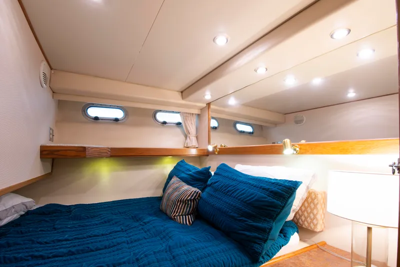 Slide: The Image of Bayliner MOTORYACHT 1999 - 24