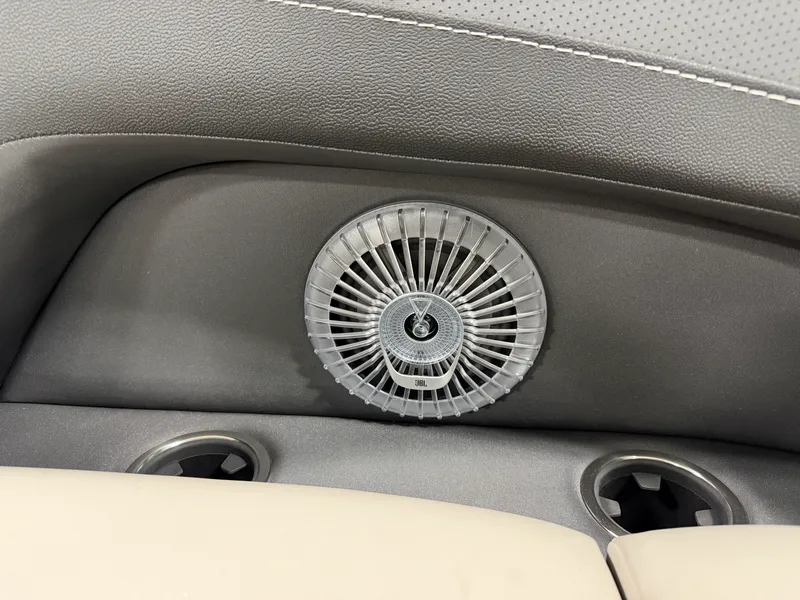 Slide: The Image of Barletta Cabrio 22 UC 2026 - 14