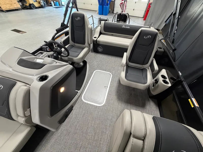 Slide: The Image of Barletta Cabrio 22 UC 2026 - 24