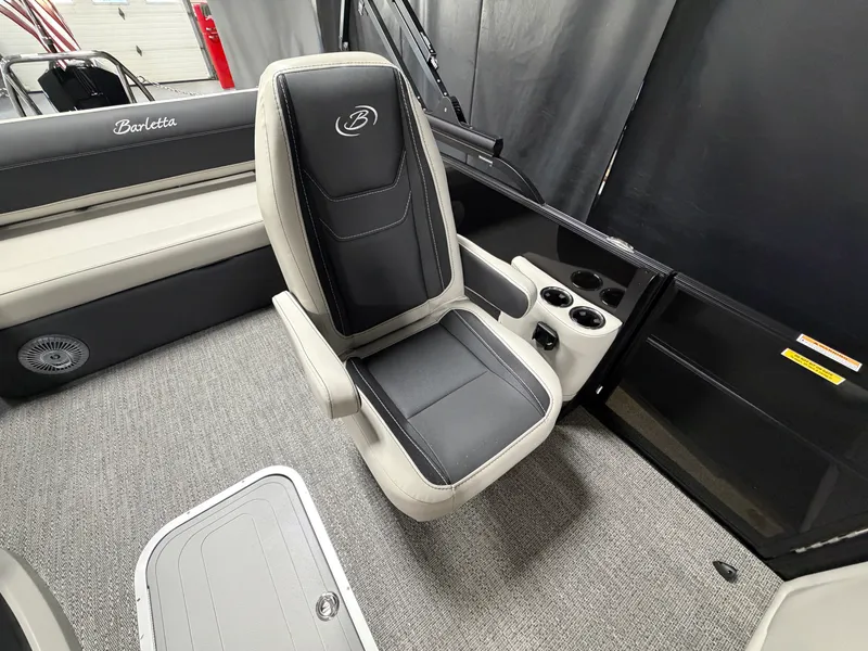 Slide: The Image of Barletta Cabrio 22 UC 2026 - 25