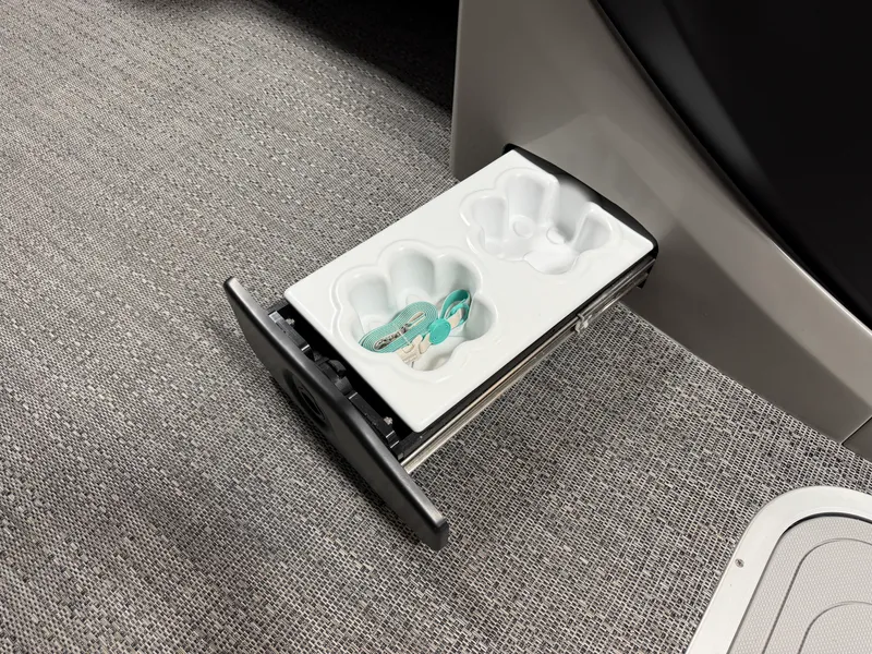 Slide: The Image of Barletta Cabrio 22 UC 2026 - 35