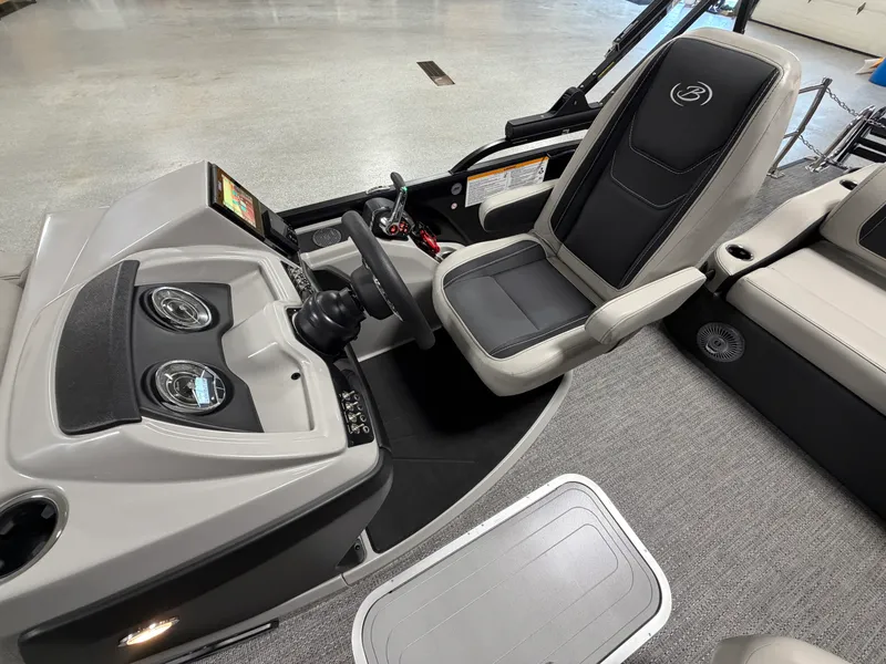 Slide: The Image of Barletta Cabrio 22 UC 2026 - 39