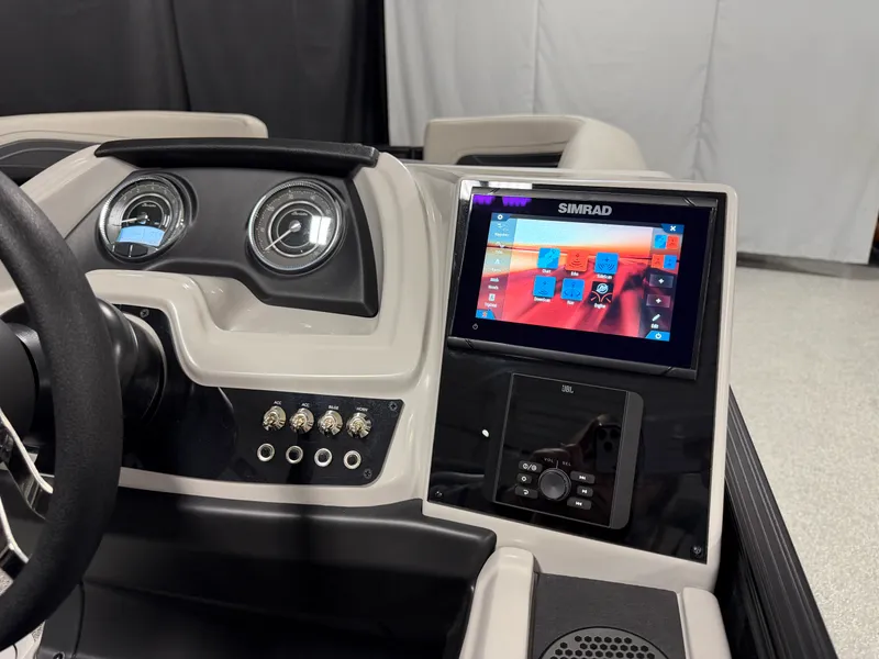 Slide: The Image of Barletta Cabrio 22 UC 2026 - 46