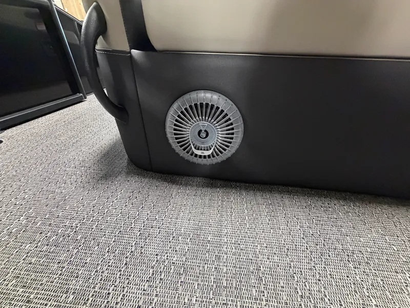 Slide: The Image of Barletta Cabrio 22 UC 2026 - 58